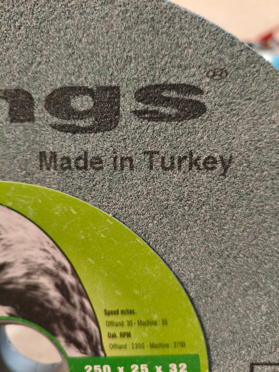 سنک سرامیکی الماسه سایز 250 مدل SCG 80 برند وینگز (عقاب )